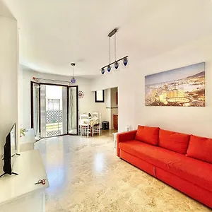 https://apartamentos-centro-jazmin.es-andalucia.com